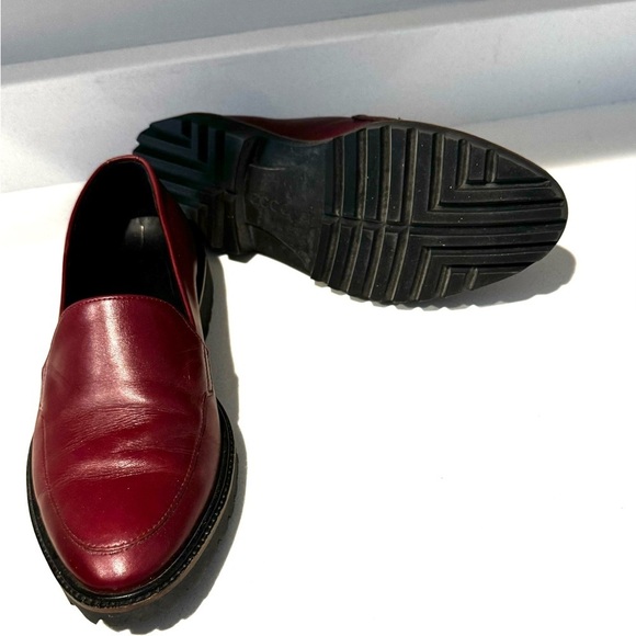 ECCO Incise Tailored Loafer in Syrah color - Picture 7 of 10